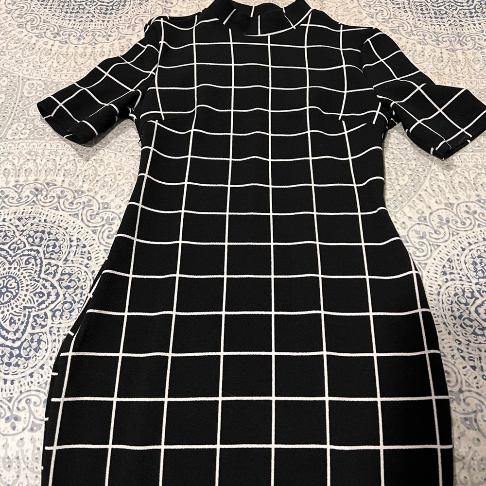 Turtle neck body on dress